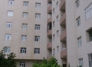 Satılır 4 otaqlı 140 m2 yeni tikili İnşaatçılar m.