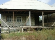 Satılır 2 otaqlı 24 m2 həyət evi Ucar