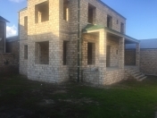 Satılır 5 otaqlı 200 m2 həyət evi Y.Ramana