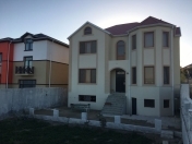Satılır 7 otaqlı 300 m2 həyət evi Badamdar