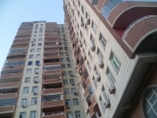 Satılır 4 otaqlı 140 m2 yeni tikili 2 mkr