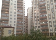 Satılır 2 otaqlı 78 m2 yeni tikili İnşaatçılar m.