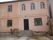 Satılır 8 otaqlı 480 m2 həyət evi Y.Günəşli