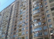 Satılır 2 otaqlı 50 m2 yeni tikili İnşaatçılar m.