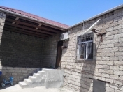 Satılır 3 otaqlı 100 m2 həyət evi Binə