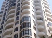 İcarəyə verilir 4 otaqlı 260 m2 yeni tikili Tibb Universiteti