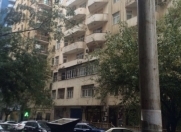 Satılır 4 otaqlı 230 m2 yeni tikili Nizami m.