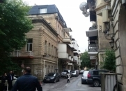 Satılır 5 otaqlı 108 m2 köhnə tikili Sahil m.