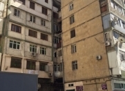 Satılır 4 otaqlı 110 m2 köhnə tikili Gənclik m.