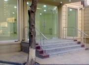 Satılır 5 otaqlı 129.8 m2 obyekt Ayna Sultanova heykəli