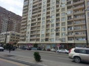 İcarəyə verilir 5 otaqlı 180 m2 obyekt İnşaatçılar m.