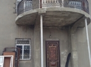 Satılır 4 otaqlı 200 m2 həyət evi Masazır
