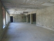 Satılır 2 otaqlı 120 m2 obyekt Müşfiqabad