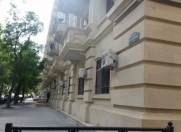 İcarəyə verilir 3 otaqlı 90 m2 köhnə tikili Azneft meydanı