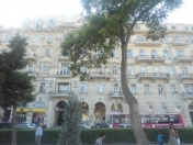 İcarəyə verilir 2 otaqlı 56 m2 köhnə tikili Azneft meydanı