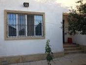 Satılır 3 otaqlı 140 m2 həyət evi Saray