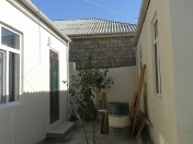 İcarəyə verilir 4 otaqlı 120 m2 həyət evi Y.Ramana