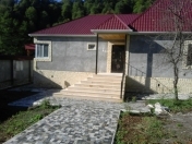 Satılır 5 otaqlı 200 m2 həyət evi İsmayıllı