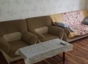 İcarəyə verilir 1 otaqlı 40 m2 köhnə tikili Təhsil Nazirliyi