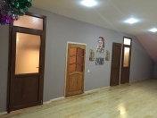 İcarəyə verilir 8 otaqlı 140 m2 həyət evi 8 km