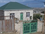 Satılır 3 otaqlı 1.5 m2 həyət evi Zığ