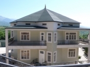 Satılır 8 otaqlı 800 m2 həyət evi İsmayıllı