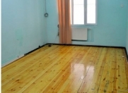 İcarəyə verilir 2 otaqlı 15 m2 ofis İnşaatçılar m.