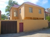 Satılır 5 otaqlı 220 m2 həyət evi Əhmədli