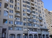 İcarəyə verilir 3 otaqlı 132 m2 yeni tikili Moskva univermağı