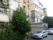 Satılır 1 otaqlı 31 m2 köhnə tikili İnşaatçılar m.