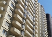 Satılır 4 otaqlı 120 m2 köhnə tikili Xalqlar Dostluğu m.