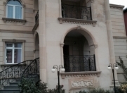 Satılır 6 otaqlı 500 m2 həyət evi Badamdar