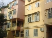 Satılır 2 otaqlı 60 m2 köhnə tikili Ayna Sultanova heykəli