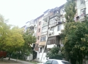 Satılır 2 otaqlı 45 m2 köhnə tikili Memar Əcəmi m.