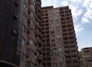 İcarəyə verilir 4 otaqlı 220 m2 yeni tikili Nizami m.