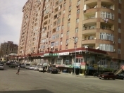 Satılır 2 otaqlı 71 m2 köhnə tikili İnşaatçılar m.