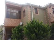 Satılır 6 otaqlı 200 m2 həyət evi Novxanı