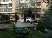 Satılır 3 otaqlı 90 m2 köhnə tikili 8 mkr