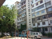 Satılır 4 otaqlı 100 m2 köhnə tikili Gənclik m.