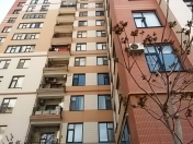 Satılır 3 otaqlı 135 m2 yeni tikili İnşaatçılar m.