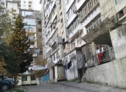 Satılır 4 otaqlı 81.32 m2 köhnə tikili İnşaatçılar m.