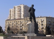 Satılır 2 otaqlı 60 m2 köhnə tikili İçəri Şəhər m.