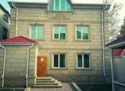 İcarəyə verilir 4 otaqlı 200 m2 həyət evi Badamdar