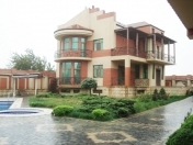 Satılır 8 otaqlı 550 m2 həyət evi Maştağa
