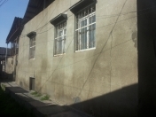 Satılır 5 otaqlı 220 m2 həyət evi Gəncə