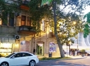 Satılır 5 otaqlı 117 m2 köhnə tikili Sahil m.