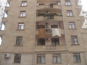 Satılır 3 otaqlı 126 m2 yeni tikili Nizami m.