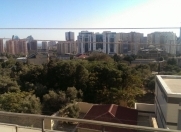 Satılır 4 otaqlı 110 m2 köhnə tikili Montin adına park