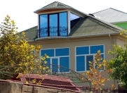 Satılır 6 otaqlı 306 m2 bağ evi Novxanı