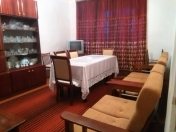 Satılır 4 otaqlı 100 m2 köhnə tikili Şəki